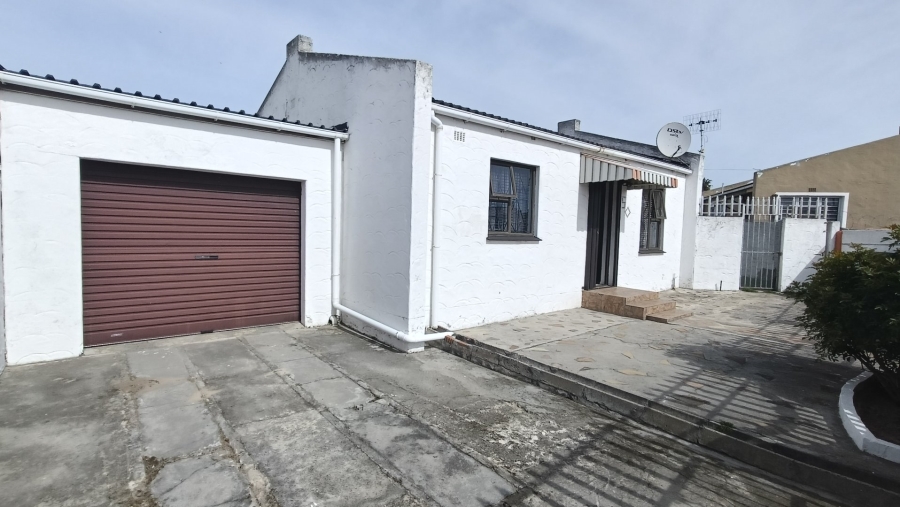 3 Bedroom Property for Sale in Palm Park Western Cape